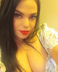 634644959: Chica busca chico en Cantabria