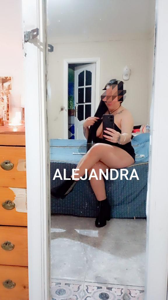 Chica busca chico en Almería: 