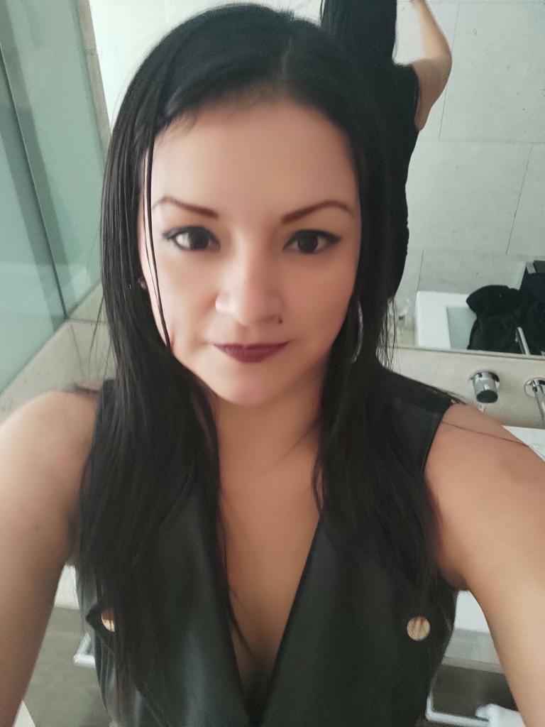 614517811: Chica busca chico en Soria