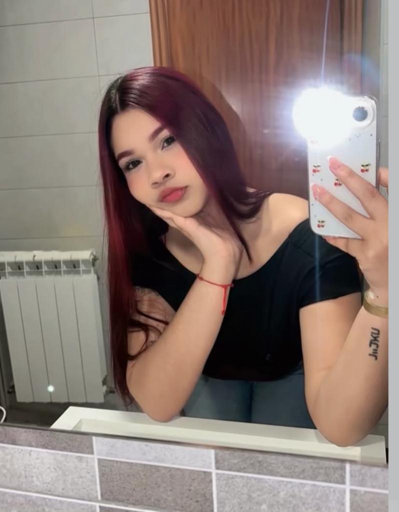 670827376: Chica busca chico en Tarragona