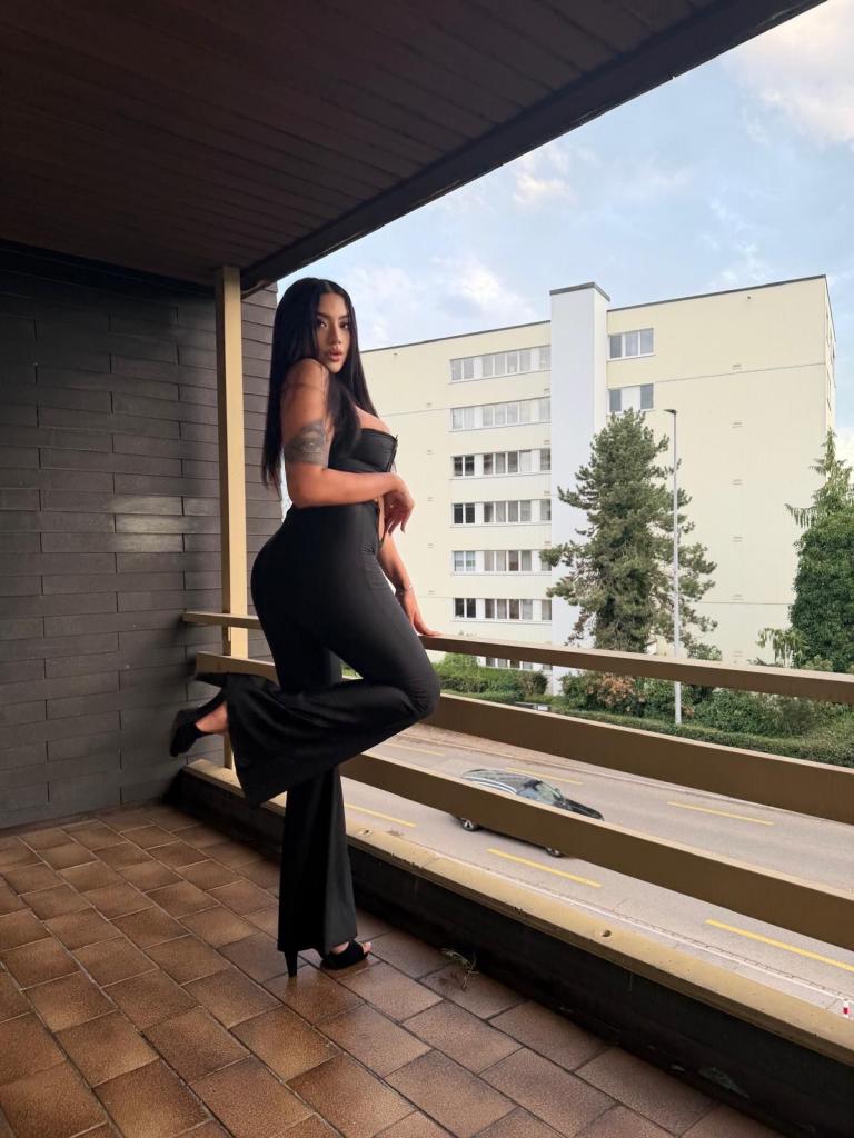 661602296: Chica busca chico en Madrid