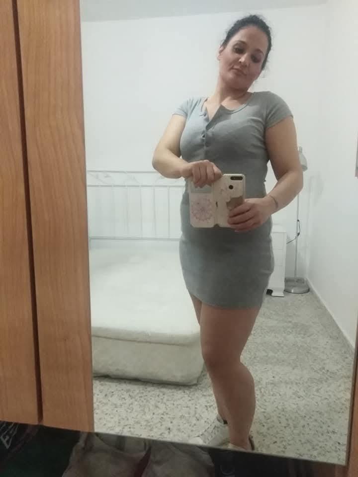 625827229: Chica busca chico en Sevilla