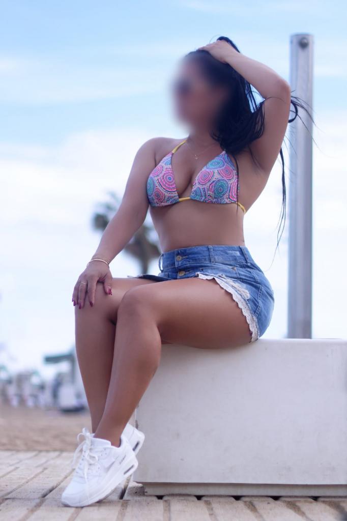 Chica busca chico en Barcelona: Chica busca chico