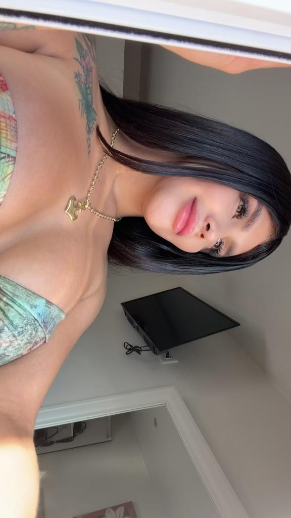 677125809: Chica busca chico en Tenerife