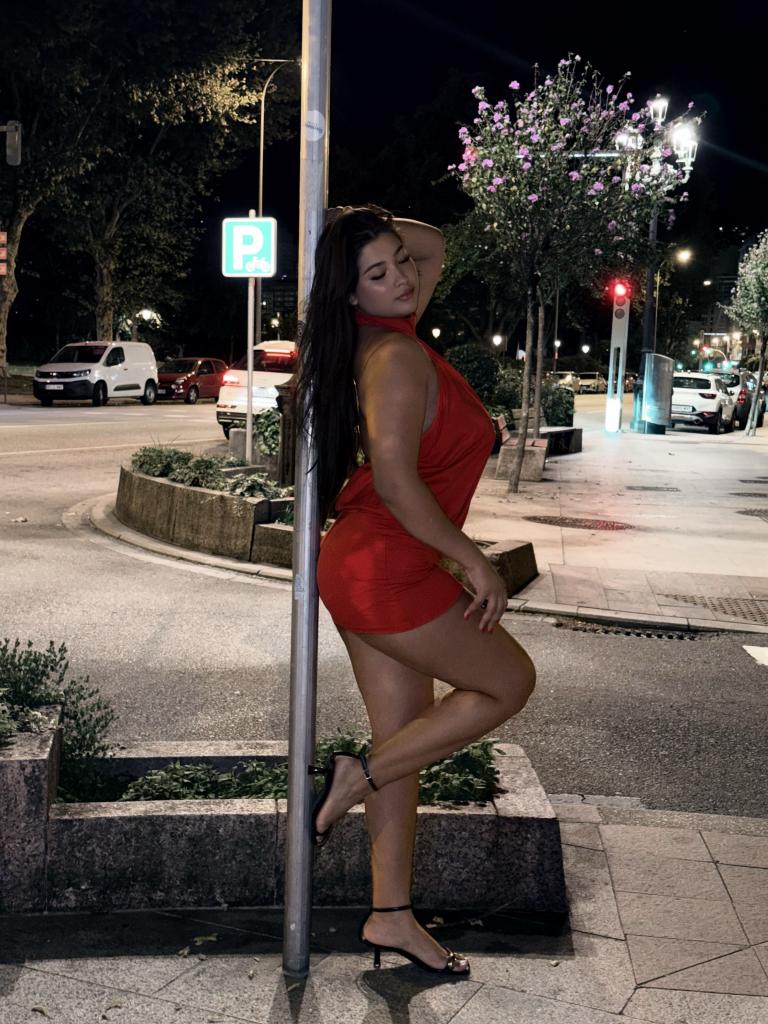 610634007: Chica busca chico en Pontevedra