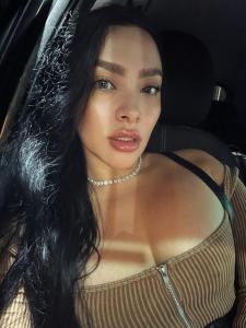 614212596: Chica busca chico en Barcelona