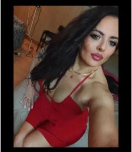 631858612: Chica busca chico en Murcia