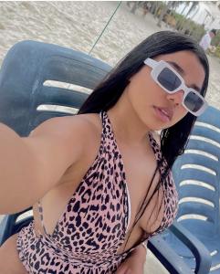 678660589: Chica busca chico en Cádiz