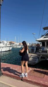 631070196: Chica busca chico en Almería
