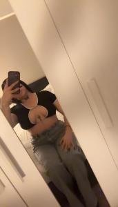 672863020: Chica busca chico en Valencia