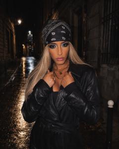 604907647: Travesti en León