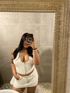 656861899: Chica busca chico en Gerona