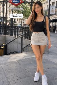 660453556: Chica busca chico en Madrid