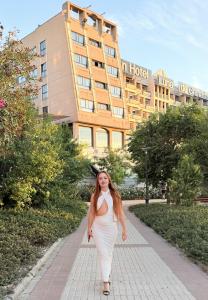 624949201: Chica busca chico en Granada