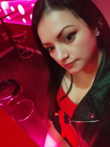 614517811: Chica busca chico en Soria