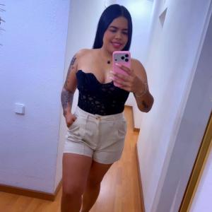 711561420: Chica busca chico en Barcelona