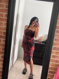 613853506: Chica busca chico en Barcelona