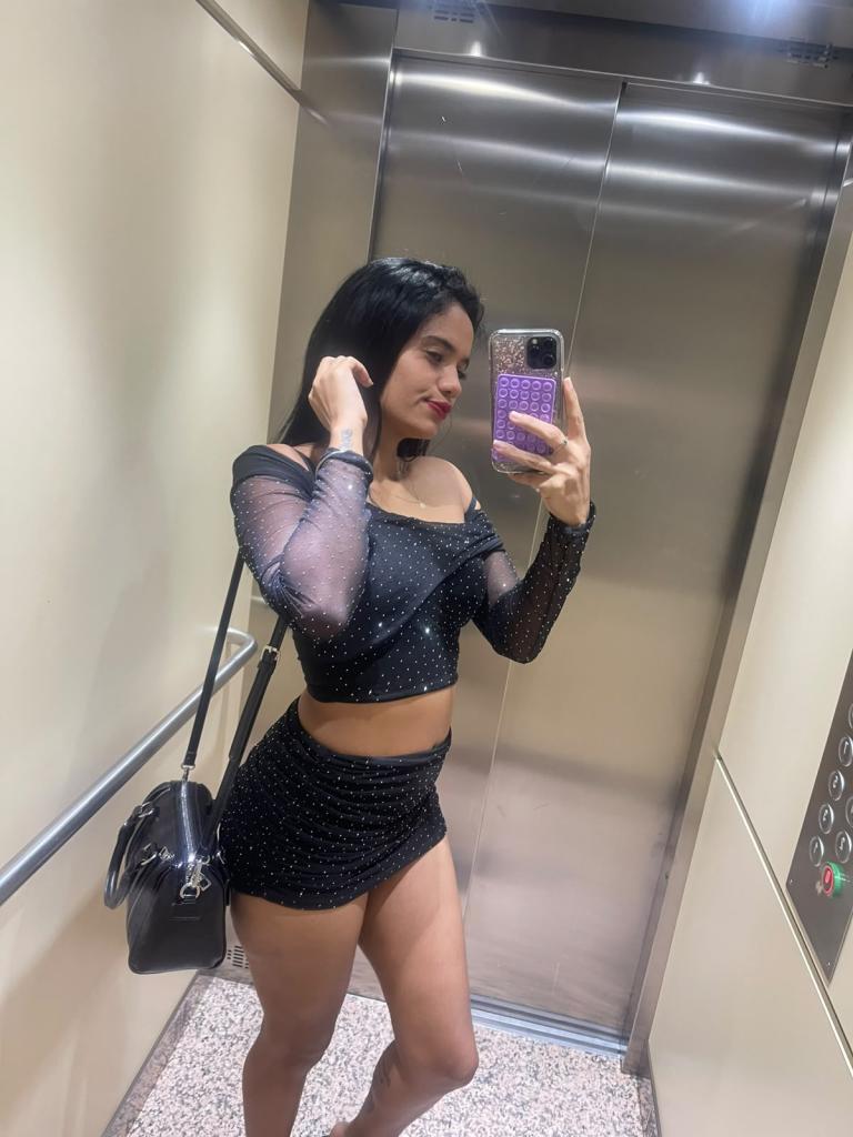 Chica busca chico en Barcelona: Chica busca chico