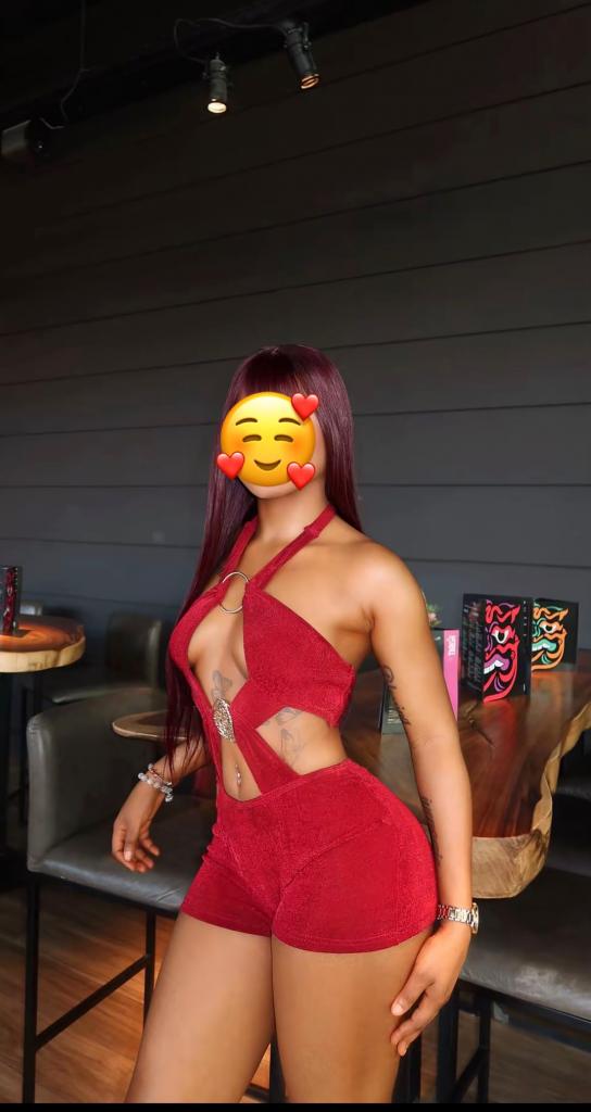 643590796: Chica busca chico en Madrid