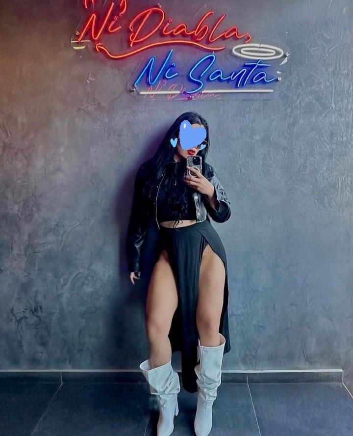 Chica busca chico en Almería: 