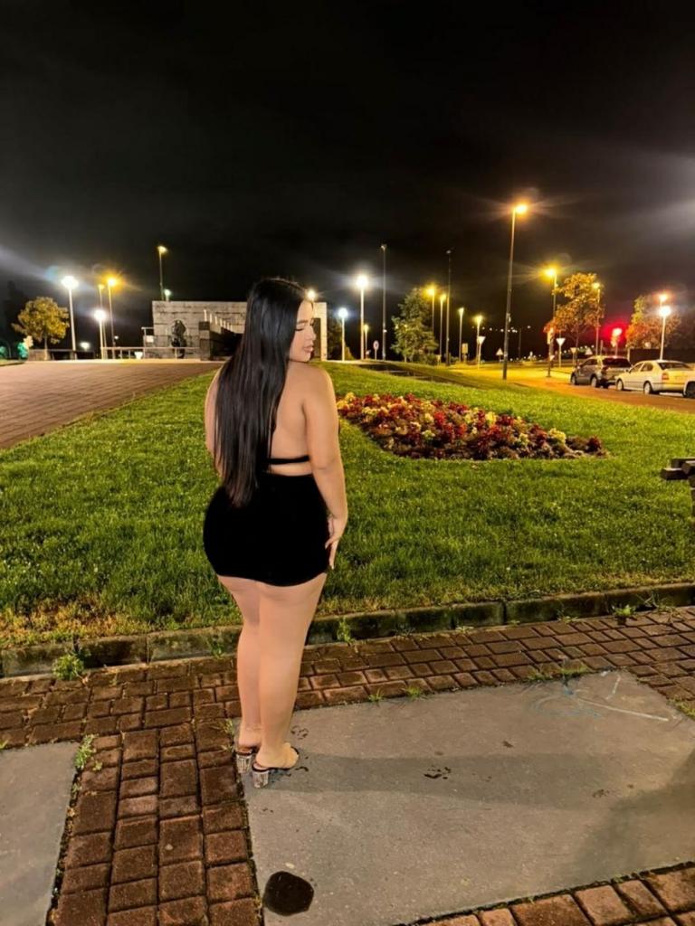 613213386: Chica busca chico en Pontevedra