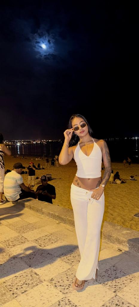 613974468: Chica busca chico en Alicante