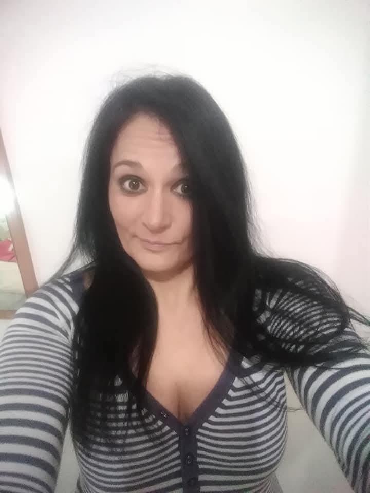 627174249: Chica busca chico en Sevilla