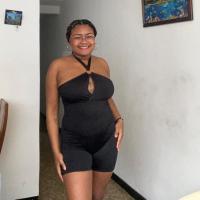 613734845: Chica busca chico en Madrid