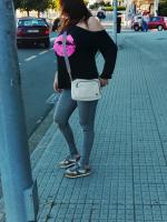 631481242: Chica busca chico en Ceuta
