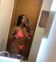 637286474: Chica busca chico en Madrid