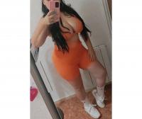 631409737: Chica busca chico en Barcelona
