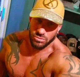 610059752: Chico busca chica en Madrid