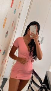 613730883: Chica busca chico en Madrid