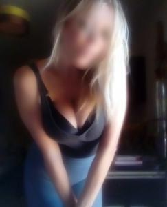 Chica busca chico en Sevilla: 