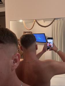 684365216: Chico busca chica en Málaga