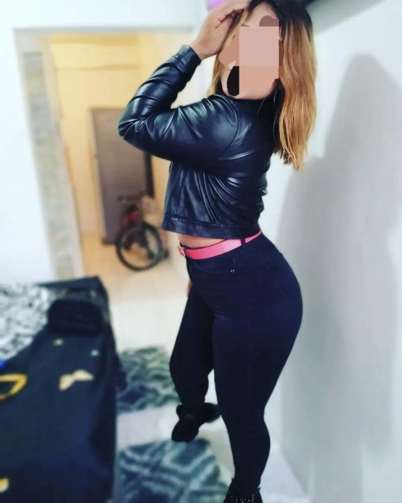 Chica busca chico en Jaén: 