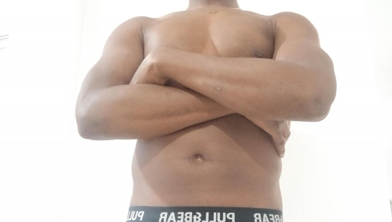 613304947: Chico busca chica en Alicante