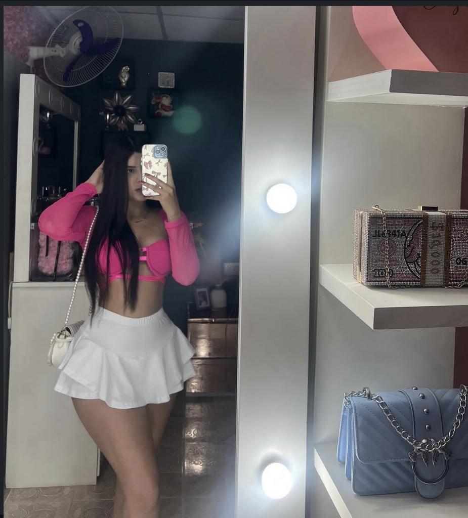 Chica busca chico en Tenerife: Chica busca chico