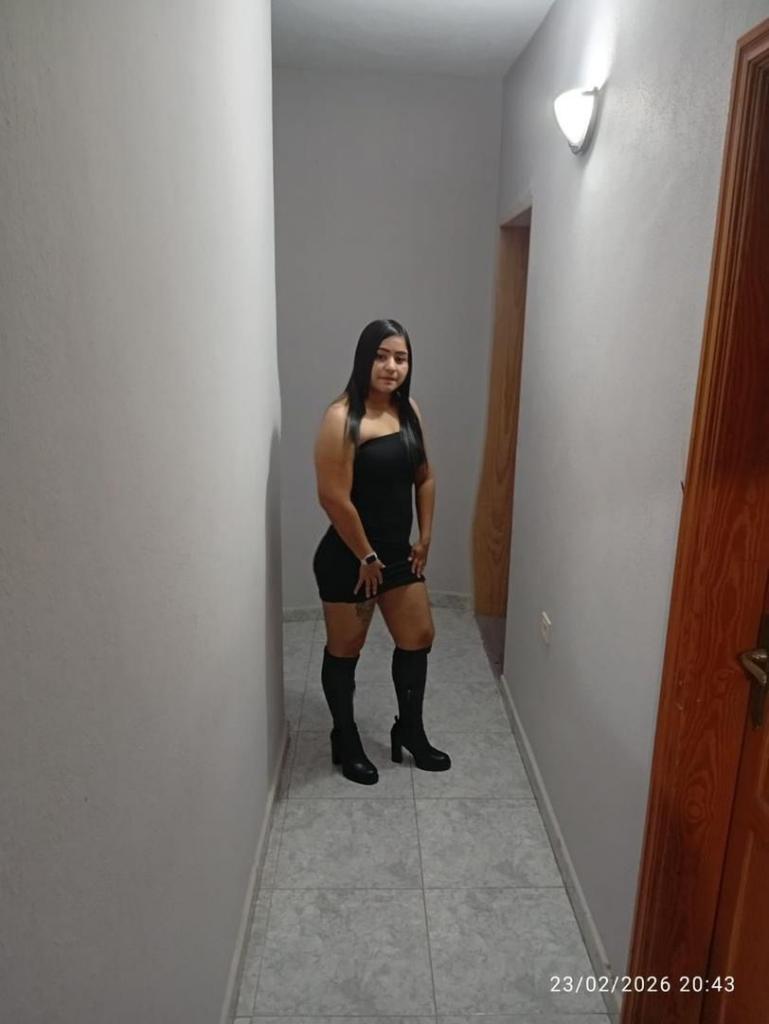 Chica busca chico en Tenerife: 
