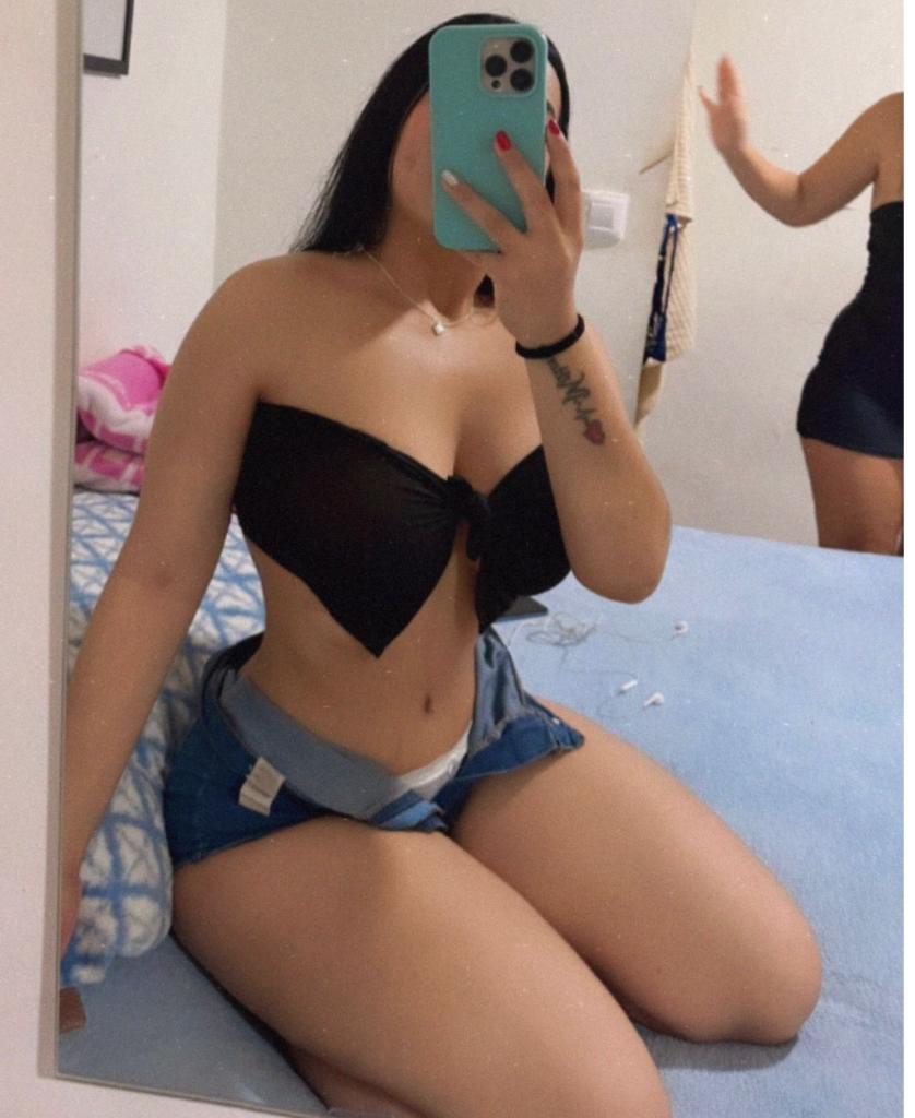 643136846: Chica busca chico en Gerona