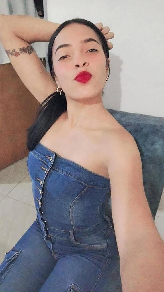 Chica busca chico en Barcelona: Chica busca chico