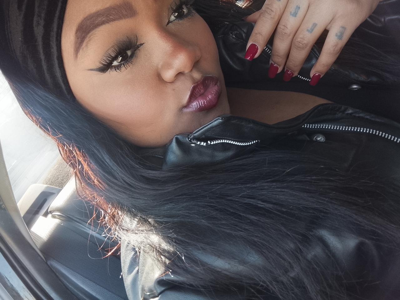 611291660: Chica busca chico en Barcelona