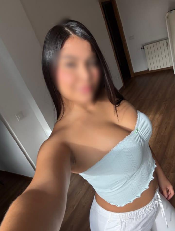 742063950: Chica busca chico en Madrid