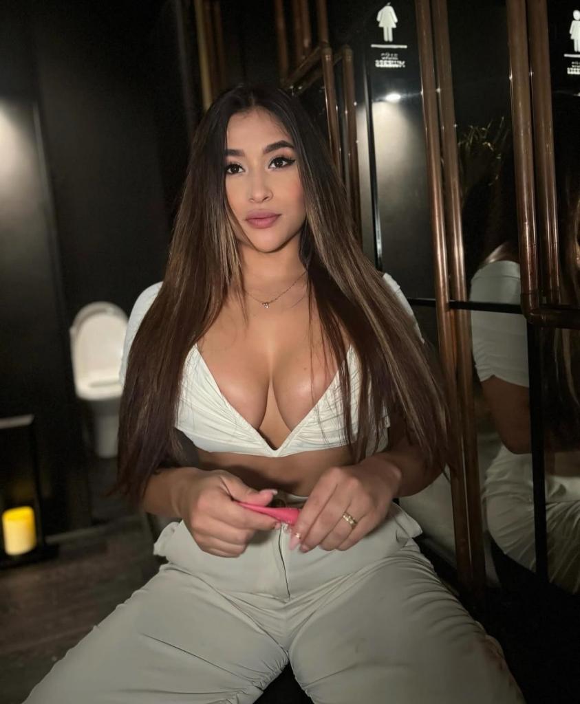 672840512: Chica busca chico en Madrid