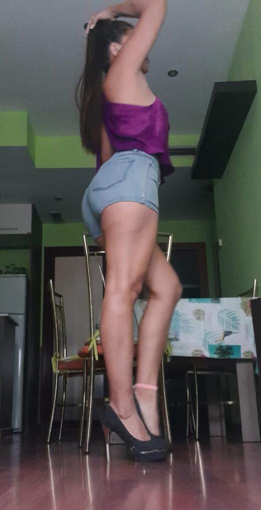 Chica busca chico en Valencia: Chica busca chico