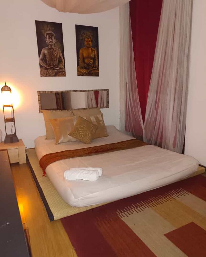 Chica busca chico en Barcelona: 