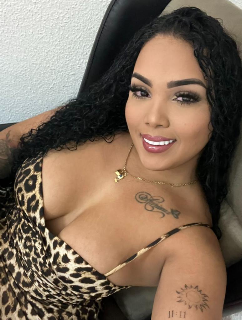 Chica busca chico en Las Palmas: Chica busca chico