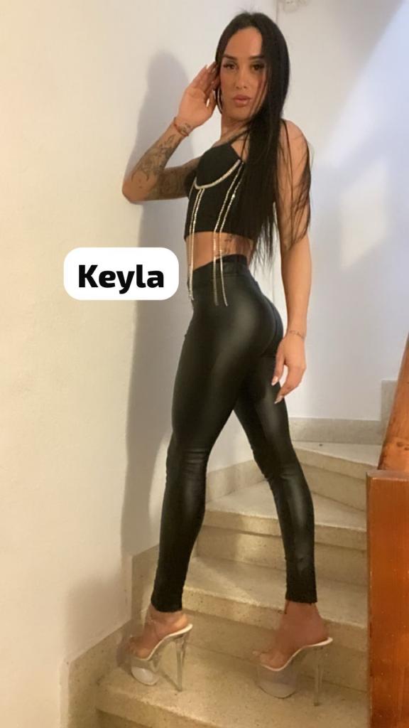 670263372: Chica busca chico en Gerona