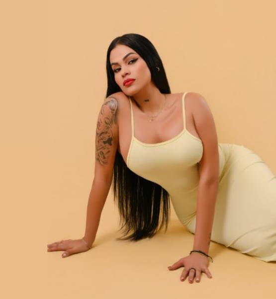 Chica busca chico en Alicante: Chica busca chico