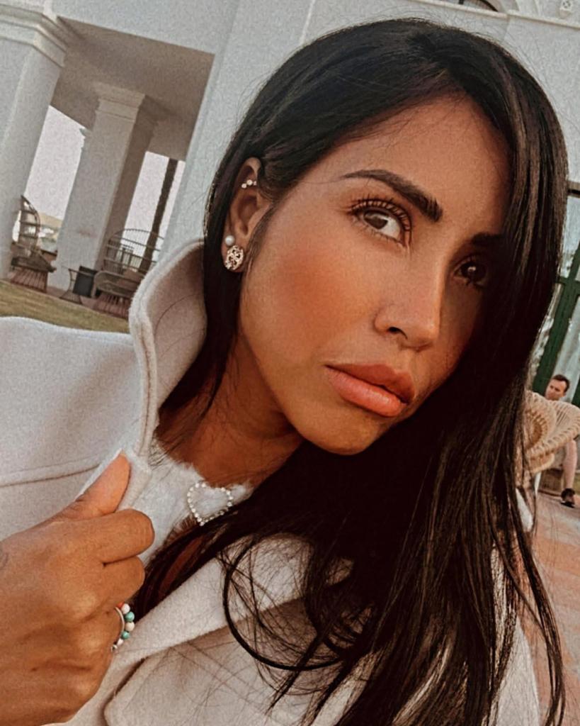 664272791: Chica busca chico en Almería